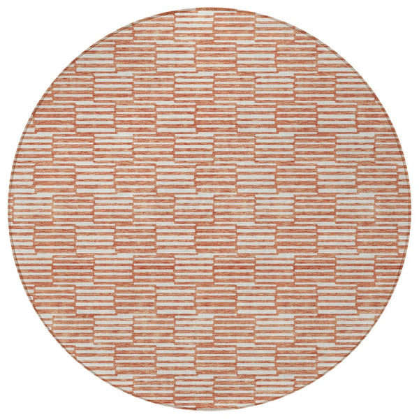 Homeroots 3' Stylish Beige And Ivory Geometric Washable Area Rug For Indoor And Outdoor Spaces, Durable Design 8' Round Polyester 595033