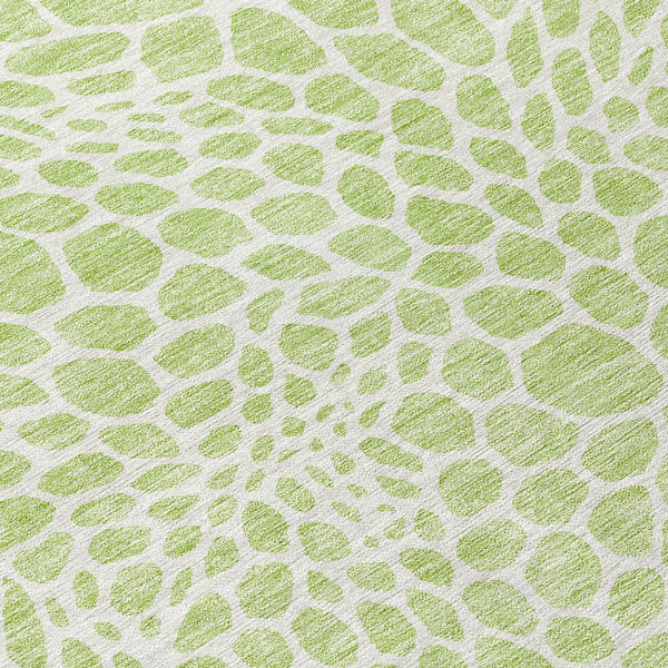 Homeroots 3' Artichoke Green Geometric Indoor Outdoor Area Rug - Stylish, Washable, Durable, And Versatile 8' X 10' Polyester 595046