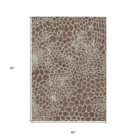 Homeroots 3' Artichoke Green Geometric Indoor Outdoor Area Rug - Stylish, Washable, Durable, And Versatile 5' X 8' Polyester 595062