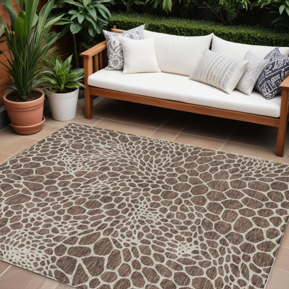 HomeRoots 9' Geometric Brown and Beige Area Rug - Washable, Durable for Indoor & Outdoor Use, Perfect for Any Space 595065