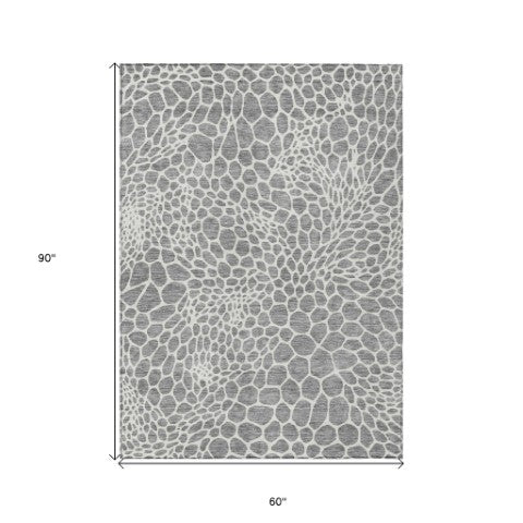 Homeroots 3' Artichoke Green Geometric Indoor Outdoor Area Rug - Stylish, Washable, Durable, And Versatile 5' X 8' Polyester 595074