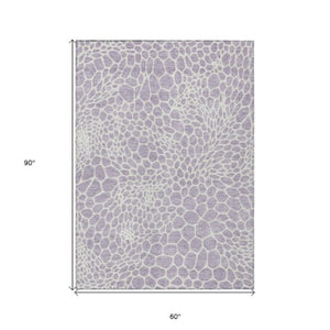 Homeroots 3' Artichoke Green Geometric Indoor Outdoor Area Rug - Stylish, Washable, Durable, And Versatile 5' X 8' Polyester 595086