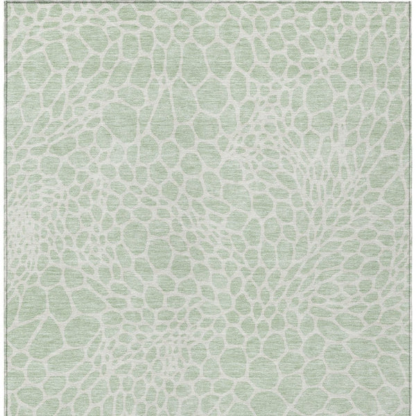 Homeroots 3' Artichoke Green Geometric Indoor Outdoor Area Rug - Stylish, Washable, Durable, And Versatile 3' X 5' Polyester 595091