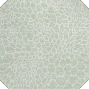 Homeroots 3' Artichoke Green Geometric Indoor Outdoor Area Rug - Stylish, Washable, Durable, And Versatile 8' Round Polyester 595093