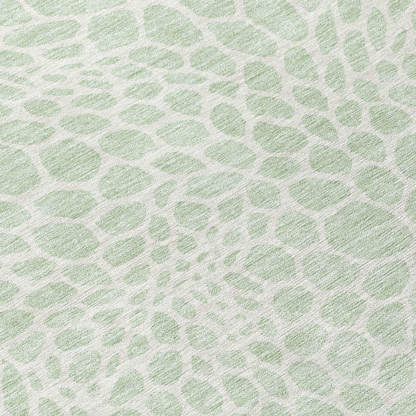 Homeroots 3' Artichoke Green Geometric Indoor Outdoor Area Rug - Stylish, Washable, Durable, And Versatile 8' Round Polyester 595093