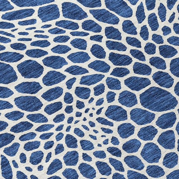 Homeroots 3' Artichoke Green Geometric Indoor Outdoor Area Rug - Stylish, Washable, Durable, And Versatile 8' Round Polyester 595099