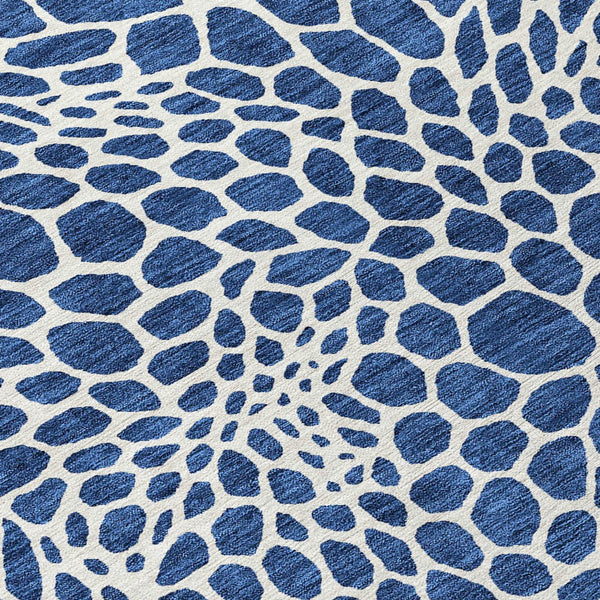 Homeroots 3' Artichoke Green Geometric Indoor Outdoor Area Rug - Stylish, Washable, Durable, And Versatile 9' X 12' Polyester 595101