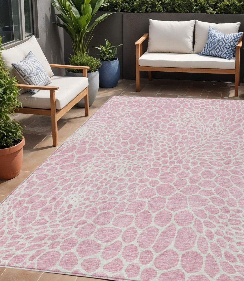 HomeRoots 5' Pink and Ivory Geometric Area Rug - Stylish, Washable, Stain-Resistant for Indoor and Outdoor Use 5' X 8' 595104