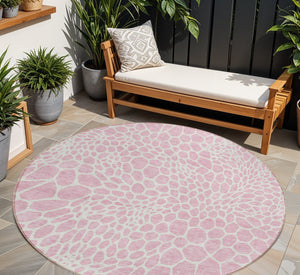 Homeroots 3' Artichoke Green Geometric Indoor Outdoor Area Rug - Stylish, Washable, Durable, And Versatile 8' Round Polyester 595105
