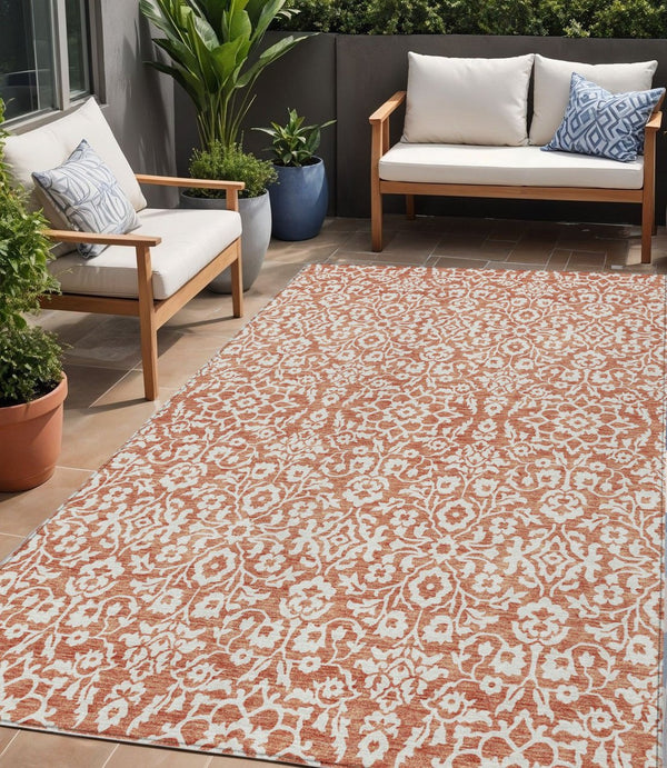 Homeroots 3' Beige And Ivory Damask Washable Indoor Outdoor Area Rug - Stylish, Durable, And Easy To Clean 5' X 8' Polyester 595128