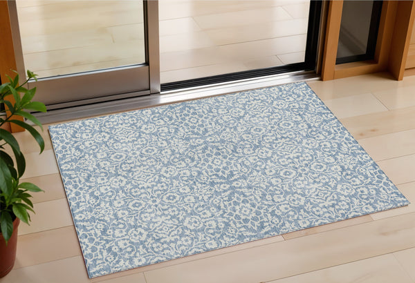 Homeroots 3' Beige And Ivory Damask Washable Indoor Outdoor Area Rug - Stylish, Durable, And Easy To Clean 3' X 5' Polyester 595133