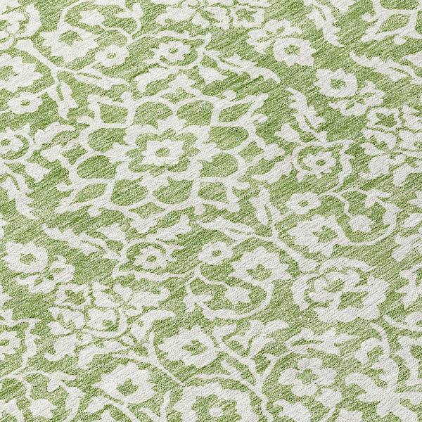 Homeroots 3' Beige And Ivory Damask Washable Indoor Outdoor Area Rug - Stylish, Durable, And Easy To Clean 8' Round Polyester 595141