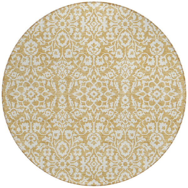 Homeroots 3' Beige And Ivory Damask Washable Indoor Outdoor Area Rug - Stylish, Durable, And Easy To Clean 8' Round Polyester 595147