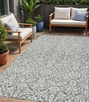Homeroots 3' Beige And Ivory Damask Washable Indoor Outdoor Area Rug - Stylish, Durable, And Easy To Clean 5' X 8' Polyester 595152
