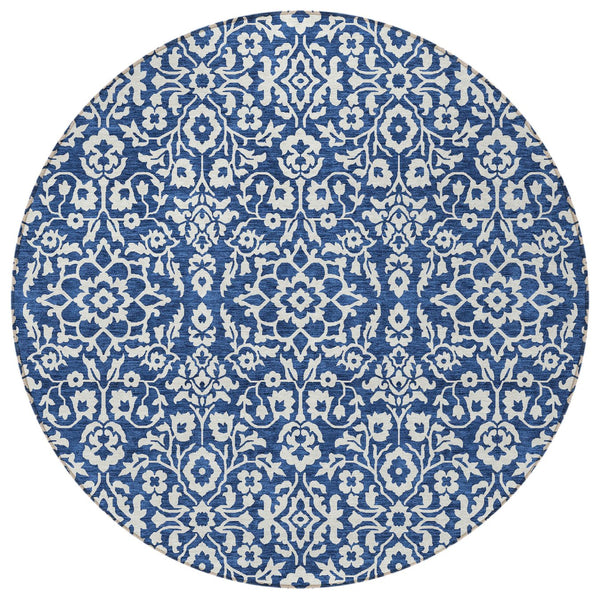 Homeroots 3' Beige And Ivory Damask Washable Indoor Outdoor Area Rug - Stylish, Durable, And Easy To Clean 8' Round Polyester 595171