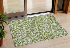 Homeroots 3' Beige And Ivory Damask Washable Indoor Outdoor Area Rug - Stylish, Durable, And Easy To Clean 3' X 5' Polyester 595175