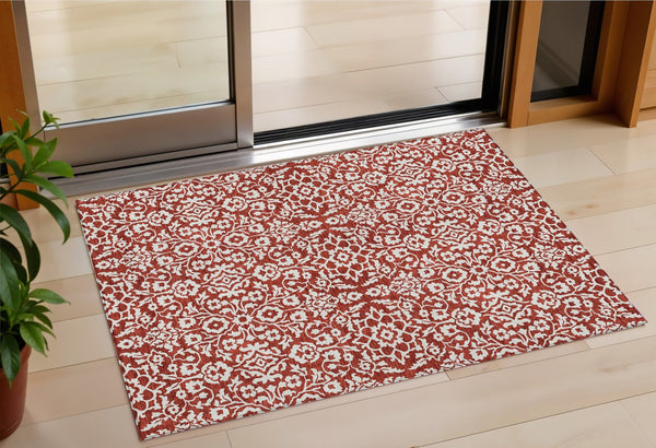 Homeroots 3' Beige And Ivory Damask Washable Indoor Outdoor Area Rug - Stylish, Durable, And Easy To Clean 3' X 5' Polyester 595187