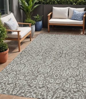 Homeroots 3' Beige And Ivory Damask Washable Indoor Outdoor Area Rug - Stylish, Durable, And Easy To Clean 5' X 8' Polyester 595200