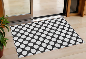 Homeroots 3' Black And Ivory Polka Dot Washable Area Rug For Home, Patio, Porch, And High Traffic Spaces 3' X 5' Polyester 595205