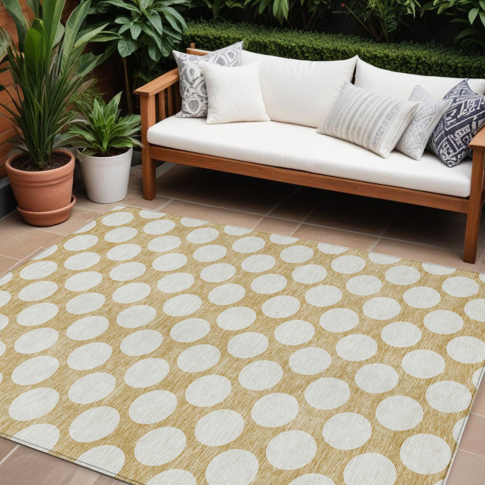 Homeroots 3' Black And Ivory Polka Dot Washable Area Rug For Home, Patio, Porch, And High Traffic Spaces 9' X 12' Polyester 595227