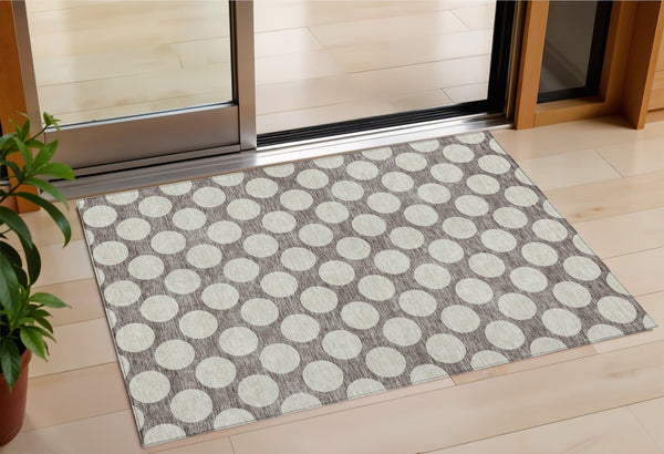 Homeroots 3' Black And Ivory Polka Dot Washable Area Rug For Home, Patio, Porch, And High Traffic Spaces 3' X 5' Polyester 595277