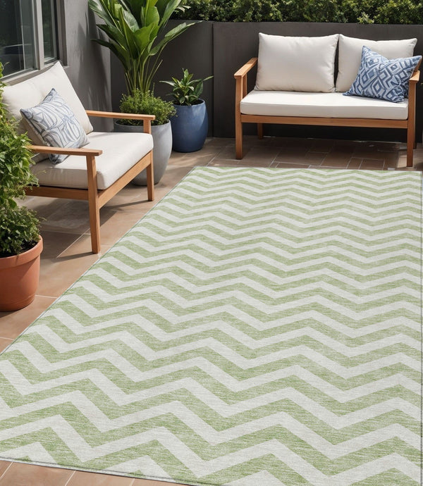 Homeroots 3' Artichoke Green And Ivory Chevron Washable Indoor Outdoor Area Rug For Stylish Spaces 5' X 8' Polyester 595290