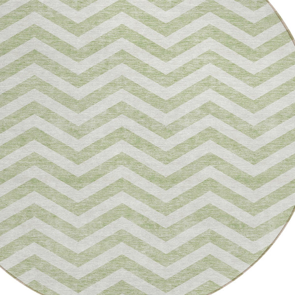 Homeroots 3' Artichoke Green And Ivory Chevron Washable Indoor Outdoor Area Rug For Stylish Spaces 8' Round Polyester 595291