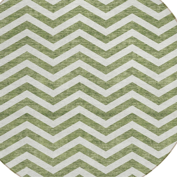 Homeroots 3' Artichoke Green And Ivory Chevron Washable Indoor Outdoor Area Rug For Stylish Spaces 8' Round Polyester 595309