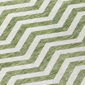 Homeroots 3' Artichoke Green And Ivory Chevron Washable Indoor Outdoor Area Rug For Stylish Spaces 8' Round Polyester 595309