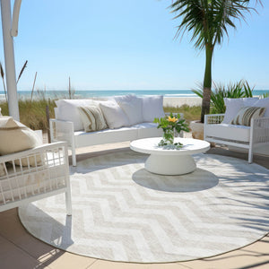 Homeroots 3' Artichoke Green And Ivory Chevron Washable Indoor Outdoor Area Rug For Stylish Spaces 8' Round Polyester 595321