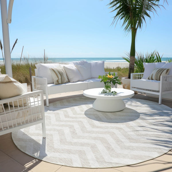 Homeroots 3' Artichoke Green And Ivory Chevron Washable Indoor Outdoor Area Rug For Stylish Spaces 8' Round Polyester 595321