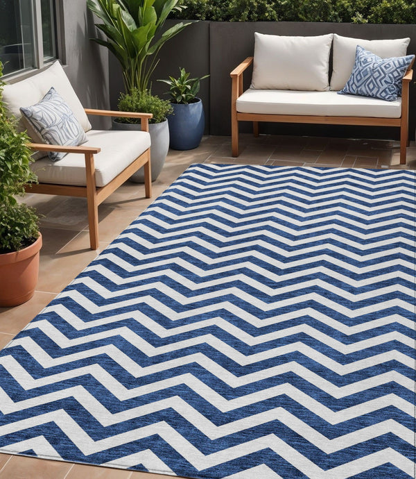 Homeroots 3' Artichoke Green And Ivory Chevron Washable Indoor Outdoor Area Rug For Stylish Spaces 5' X 8' Polyester 595326