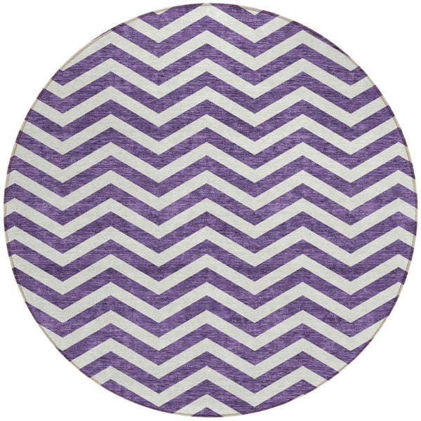 Homeroots 3' Artichoke Green And Ivory Chevron Washable Indoor Outdoor Area Rug For Stylish Spaces 8' Round Polyester 595345