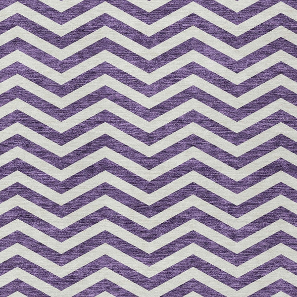 Homeroots 3' Artichoke Green And Ivory Chevron Washable Indoor Outdoor Area Rug For Stylish Spaces 8' X 10' Polyester 595346