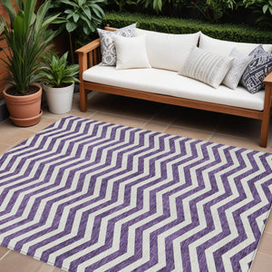 Homeroots 3' Artichoke Green And Ivory Chevron Washable Indoor Outdoor Area Rug For Stylish Spaces 9' X 12' Polyester 595347