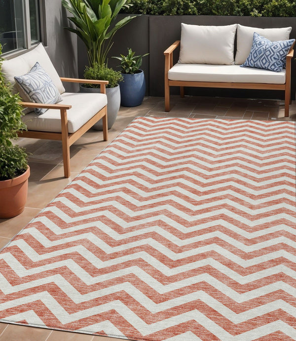Homeroots 3' Artichoke Green And Ivory Chevron Washable Indoor Outdoor Area Rug For Stylish Spaces 5' X 8' Polyester 595350