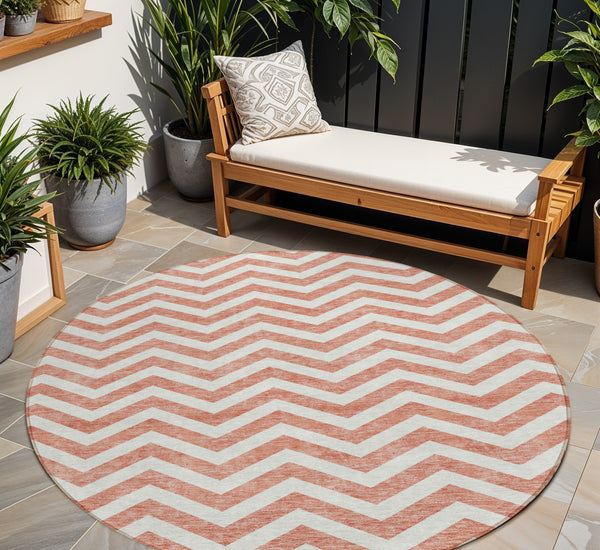 Homeroots 3' Artichoke Green And Ivory Chevron Washable Indoor Outdoor Area Rug For Stylish Spaces 8' Round Polyester 595351