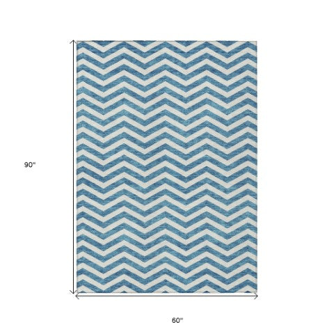 Homeroots 3' Artichoke Green And Ivory Chevron Washable Indoor Outdoor Area Rug For Stylish Spaces 5' X 8' Polyester 595356