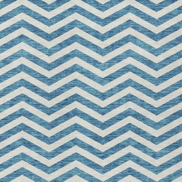Homeroots 3' Artichoke Green And Ivory Chevron Washable Indoor Outdoor Area Rug For Stylish Spaces 5' X 8' Polyester 595356