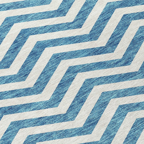 Homeroots 3' Artichoke Green And Ivory Chevron Washable Indoor Outdoor Area Rug For Stylish Spaces 5' X 8' Polyester 595356