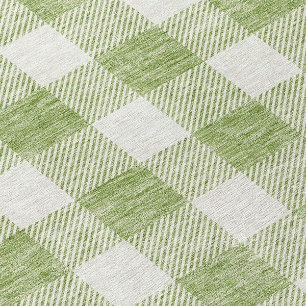 Homeroots 3' Artichoke Green And Gray Plaid Washable Rug – Perfect For Indoor And Outdoor Spaces, Durable Design 8' Round Polyester 595363