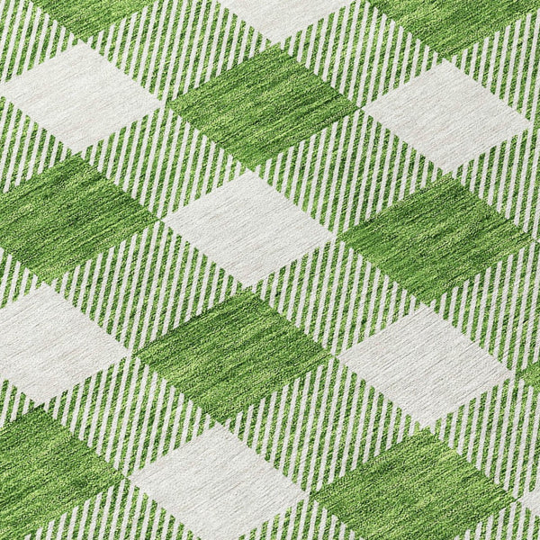 Homeroots 3' Artichoke Green And Gray Plaid Washable Rug – Perfect For Indoor And Outdoor Spaces, Durable Design 8' Round Polyester 595387