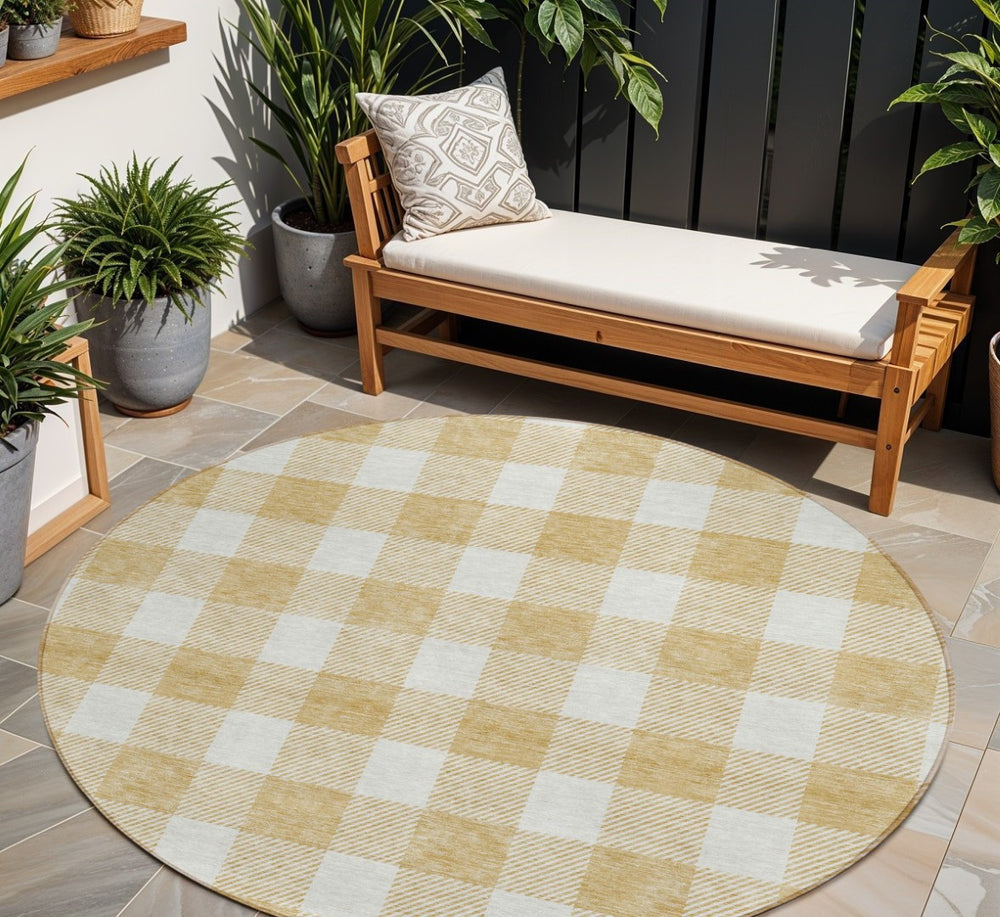 HomeRoots 5' Gold and Beige Plaid Area Rug - Durable, Washable, Stylish for Indoor and Outdoor Spaces 8' Round 595393