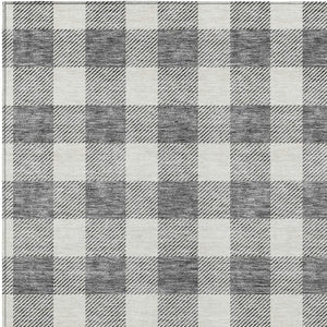 Homeroots 3' Artichoke Green And Gray Plaid Washable Rug – Perfect For Indoor And Outdoor Spaces, Durable Design 5' X 8' Polyester 595398