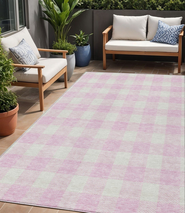 Homeroots 3' Artichoke Green And Gray Plaid Washable Rug – Perfect For Indoor And Outdoor Spaces, Durable Design 5' X 8' Polyester 595422