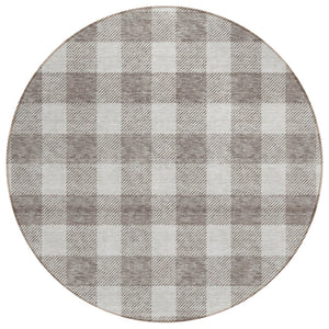 HomeRoots 5' Taupe and Gray Plaid Indoor Outdoor Area Rug - Durable, Washable, Perfect for High-Traffic Spaces 8' Round 595447