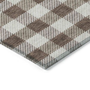 HomeRoots 5' Timeless Brown and Beige Plaid Area Rug – Durable, Washable Indoor/Outdoor Design for Every Space 5' X 8' 595470