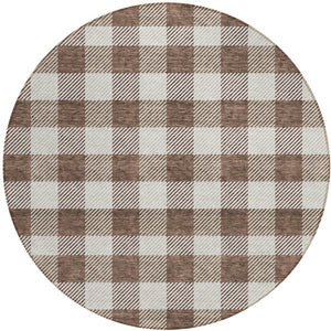 HomeRoots 5' Timeless Brown and Beige Plaid Area Rug – Durable, Washable Indoor/Outdoor Design for Every Space 8' Round 595471