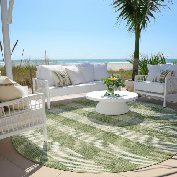 HomeRoots 5' Indoor Outdoor Area Rug - Stylish Green Plaid Design, Machine Washable, Durable for High-Traffic Areas 8' Round 595477