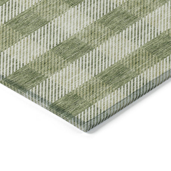 HomeRoots 5' Indoor Outdoor Area Rug - Stylish Green Plaid Design, Machine Washable, Durable for High-Traffic Areas 8' X 10' 595478